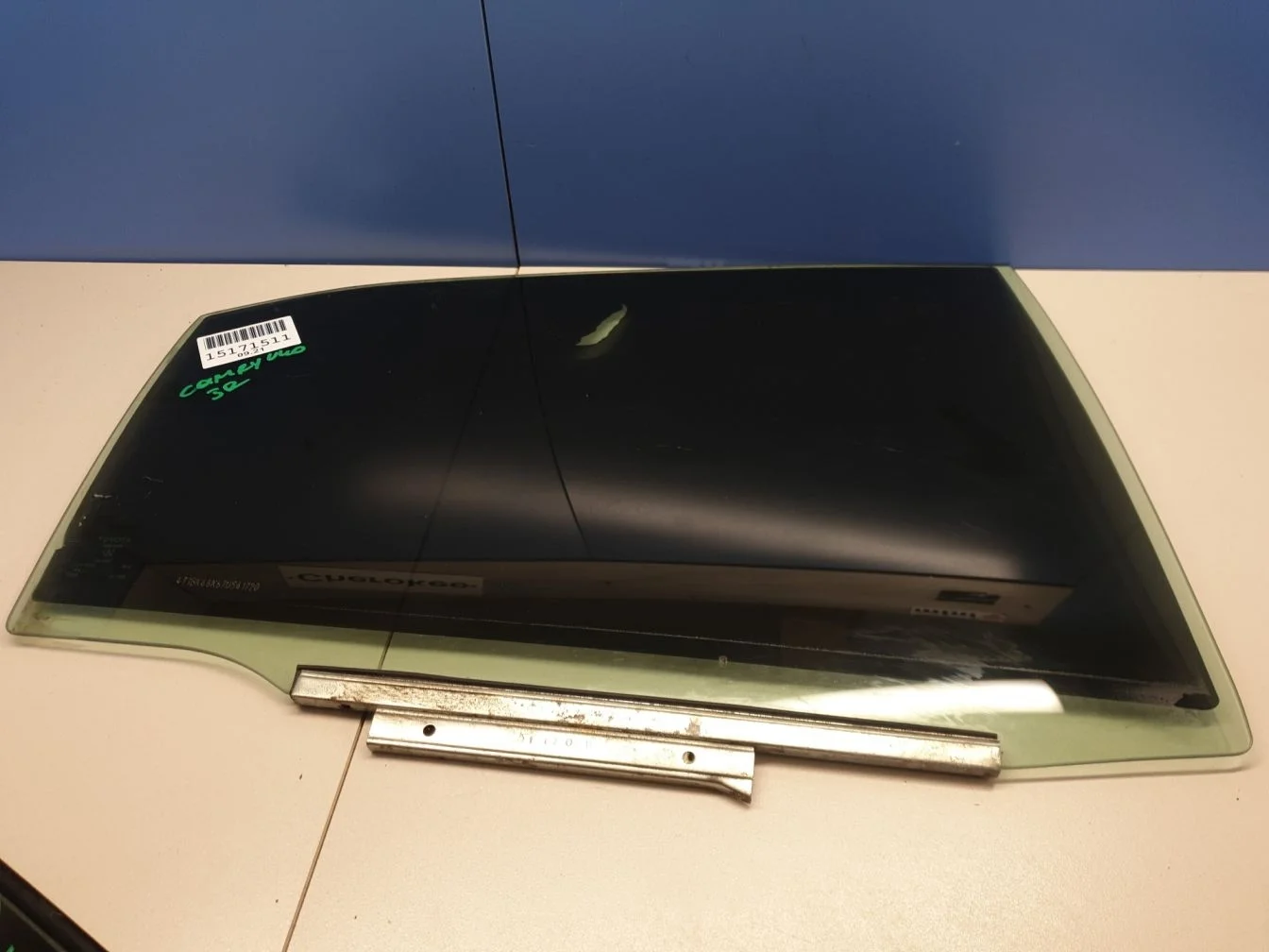 Стекло двери задней правой для Toyota Camry V40 2006-2011
