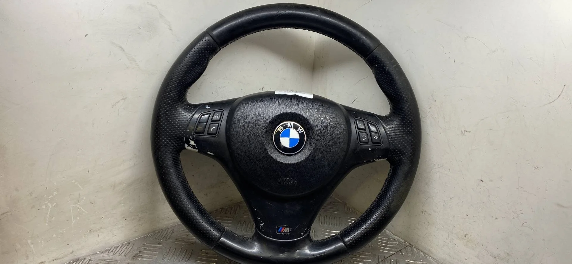 руль BMW X1 E84
