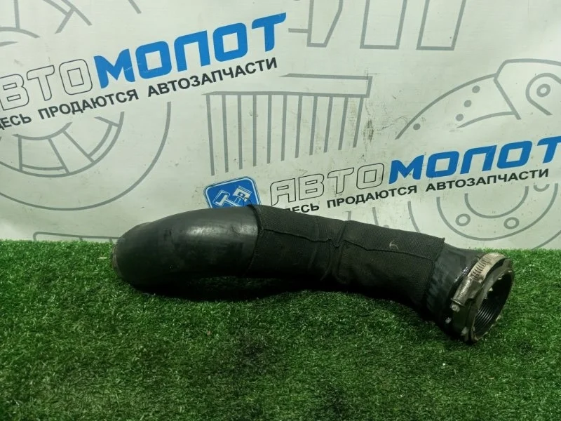 Патрубок интеркулера Audi A4 B8 CDH