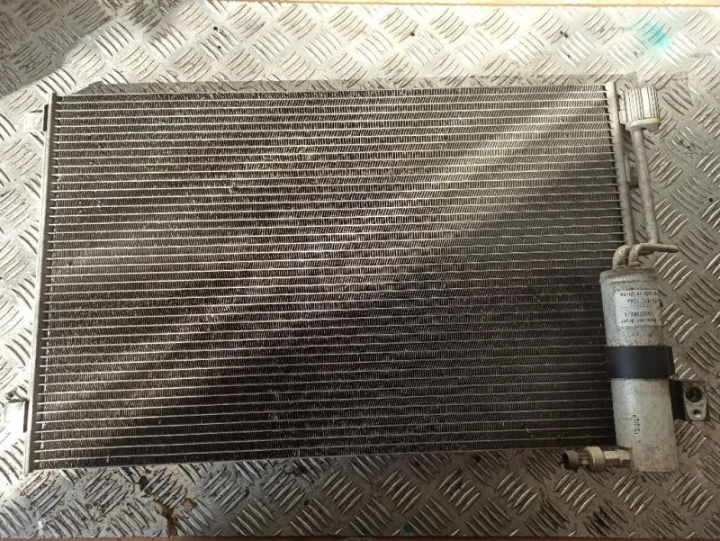 Радиатор кондиционера Nissan Qashqai 2007 1