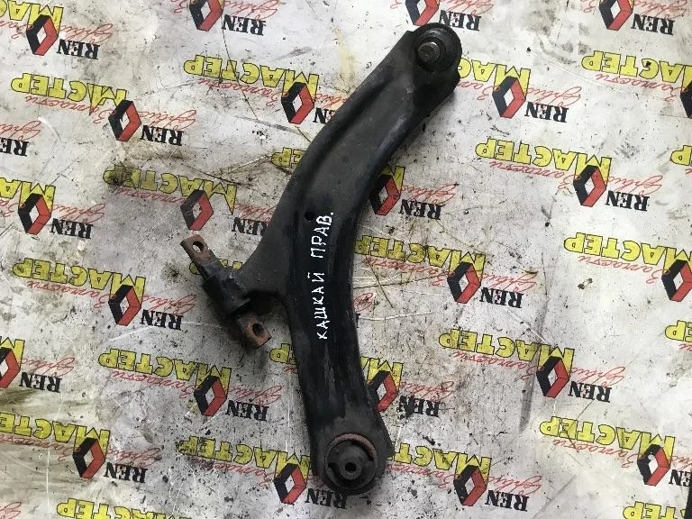 Рычаг передний правый Nissan Qashqai 2007 1