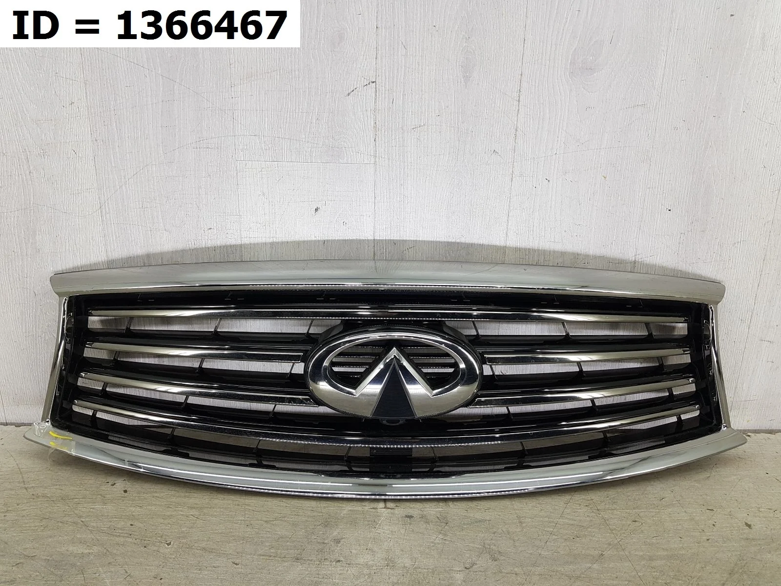 решетка радиатора Infiniti QX70 FX FX37 FX35 FX50 FX30 2, S51   ИНФИНИТИ   КУХ70   КУИКС70    620703EV3D 2008-2019 (контрактная запчасть)