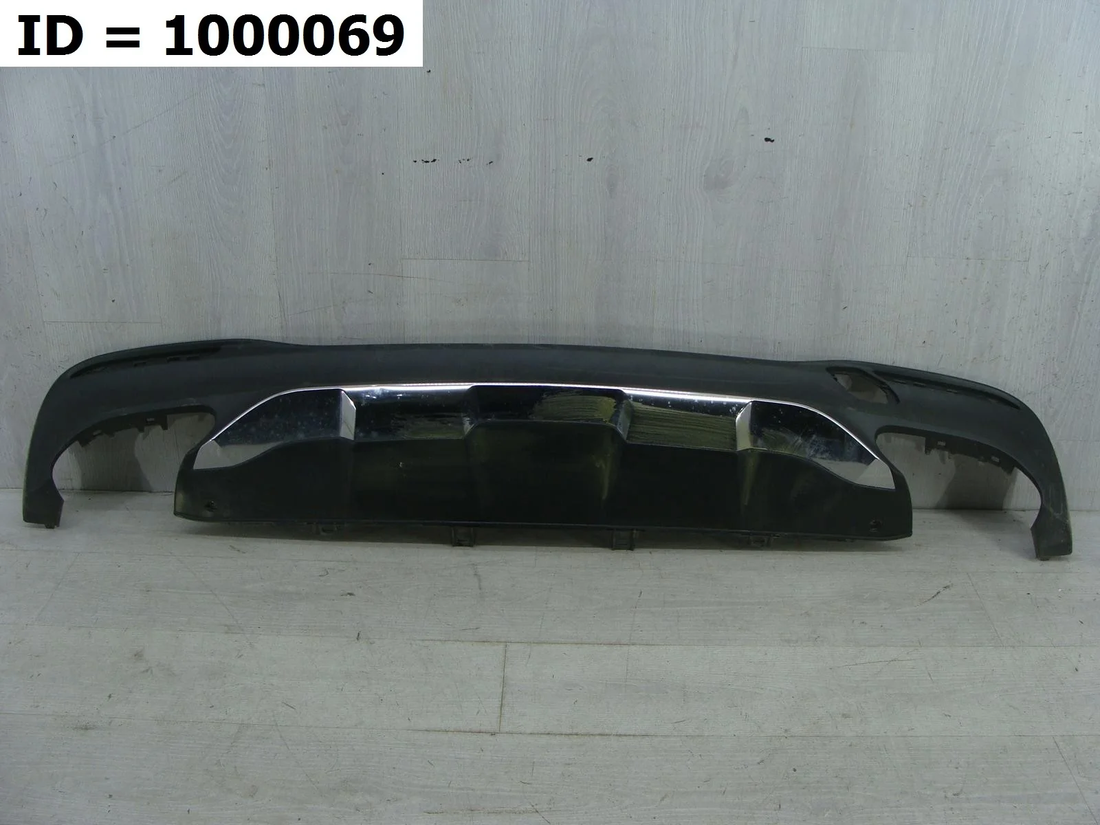 накладка на бампер задняя MERCEDES BENZ GLS CLASS 1, X166 166 166.824 Задний  A1668851138 2015-2019 (контрактная запчасть)