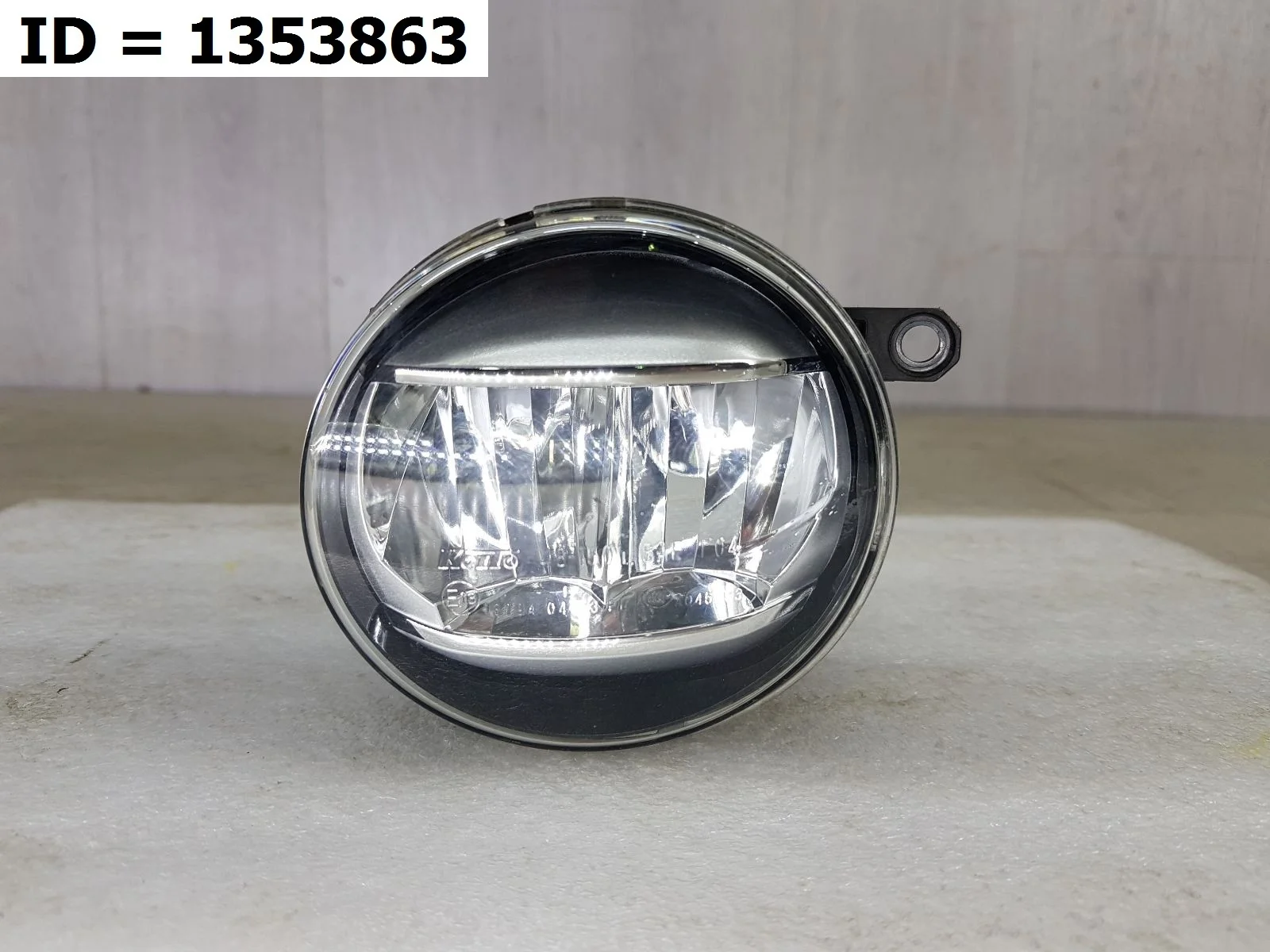 фара противотуманная передний левый Toyota CAMRY 9, XV70 ASV70 70 Передний Левый  8122048051 2017-2024 (контрактная запчасть)