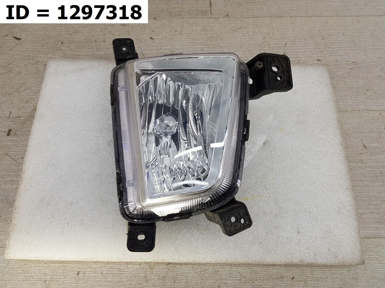 фара противотуманная передний правый Hyundai CRETA 1  GS  Передний Правый  92202M0000 2015-2021 (контрактная запчасть)