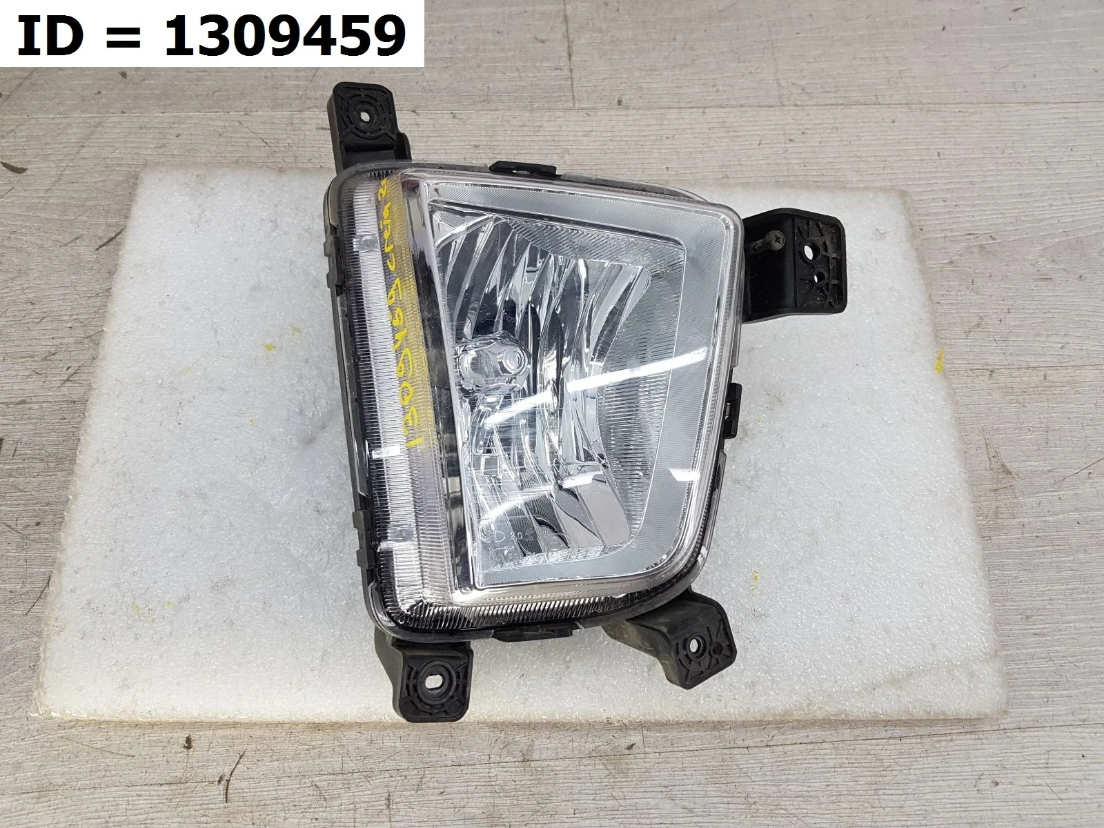 фара противотуманная передний правый Hyundai CRETA 1  GS  Передний Правый  92202M0000 2015-2021 (контрактная запчасть)