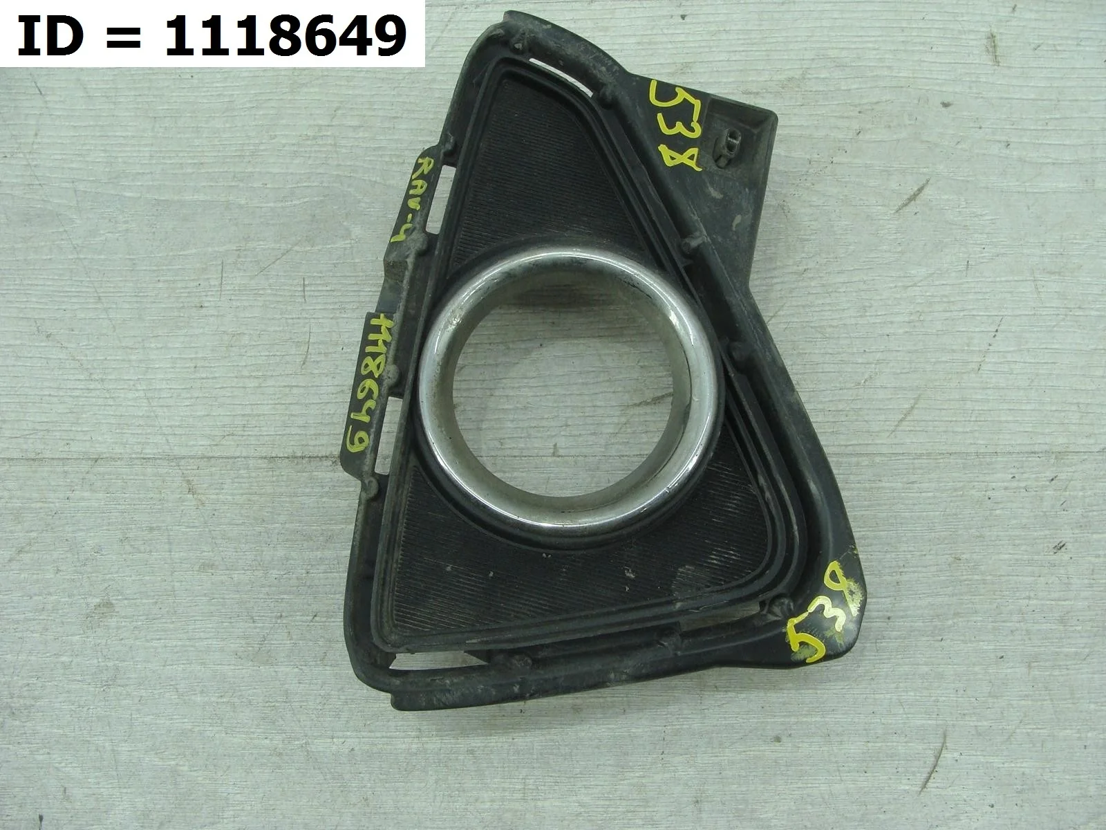 накладка птф левая Toyota RAV4 4, XA40 ZSA44 Левый  5204042070 2012-2019 (контрактная запчасть)