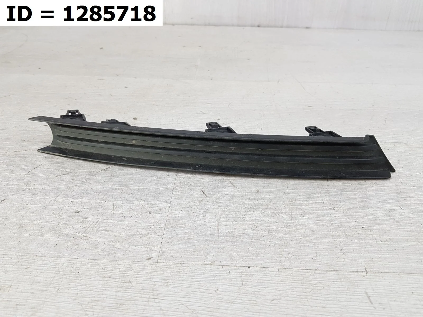 накладка на бампер передняя левая Mazda CX 5 2, KF Передний Левый  KB8B50C21 2016-2024 (контрактная запчасть)