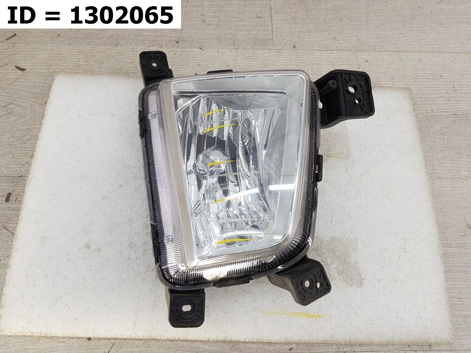 фара противотуманная передний правый Hyundai CRETA 1  GS  Передний Правый  92202M0000 2015-2021 (контрактная запчасть)
