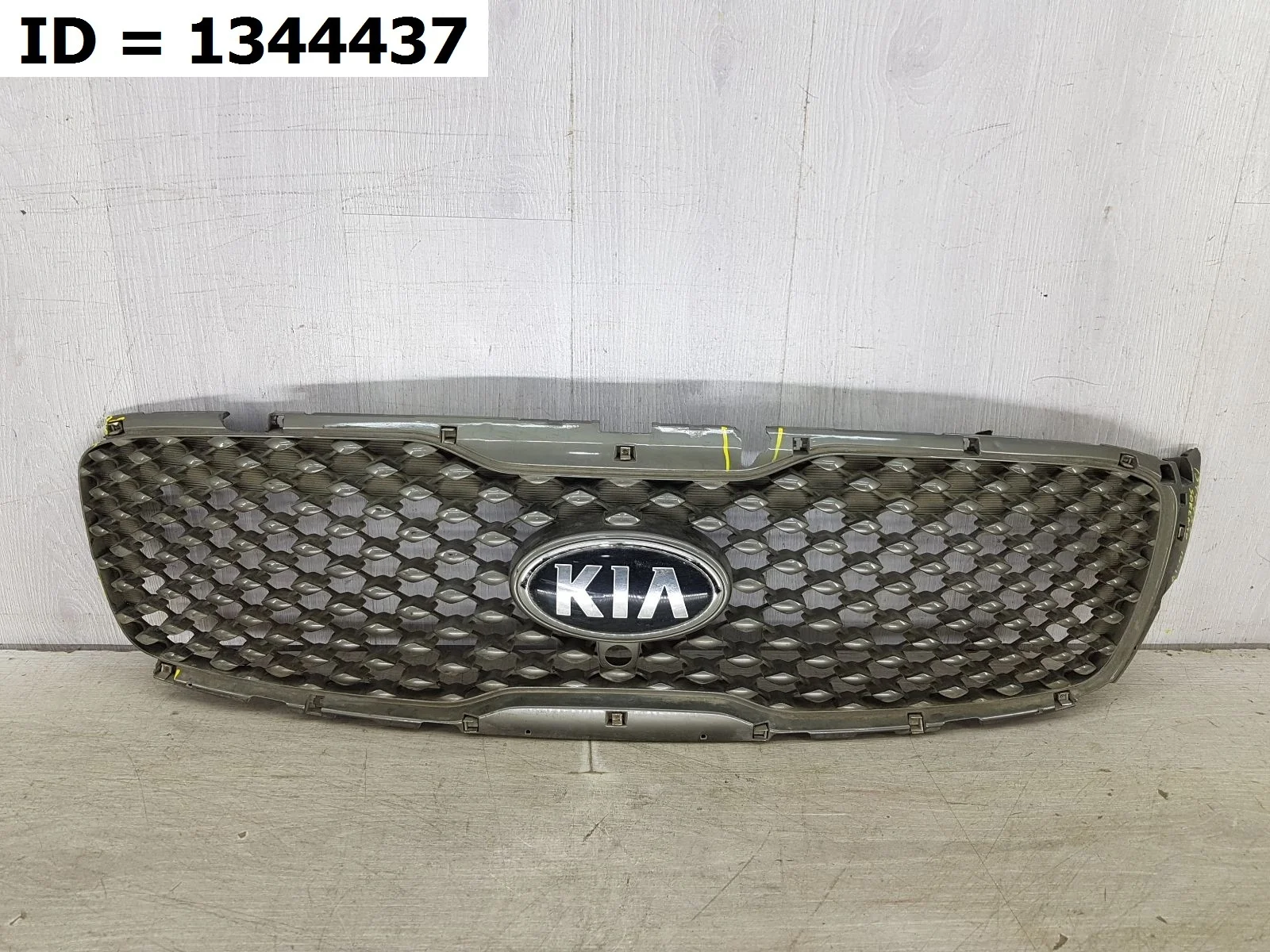 решетка радиатора Kia SORENTO 3  UM   86380C5000 2014-2020 (контрактная запчасть)