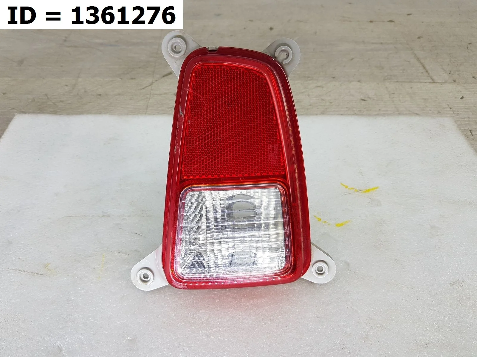 фара противотуманная задний правый Kia PICANTO 2  TA  Задний Правый  924611Y500 2011-2017 (контрактная запчасть)