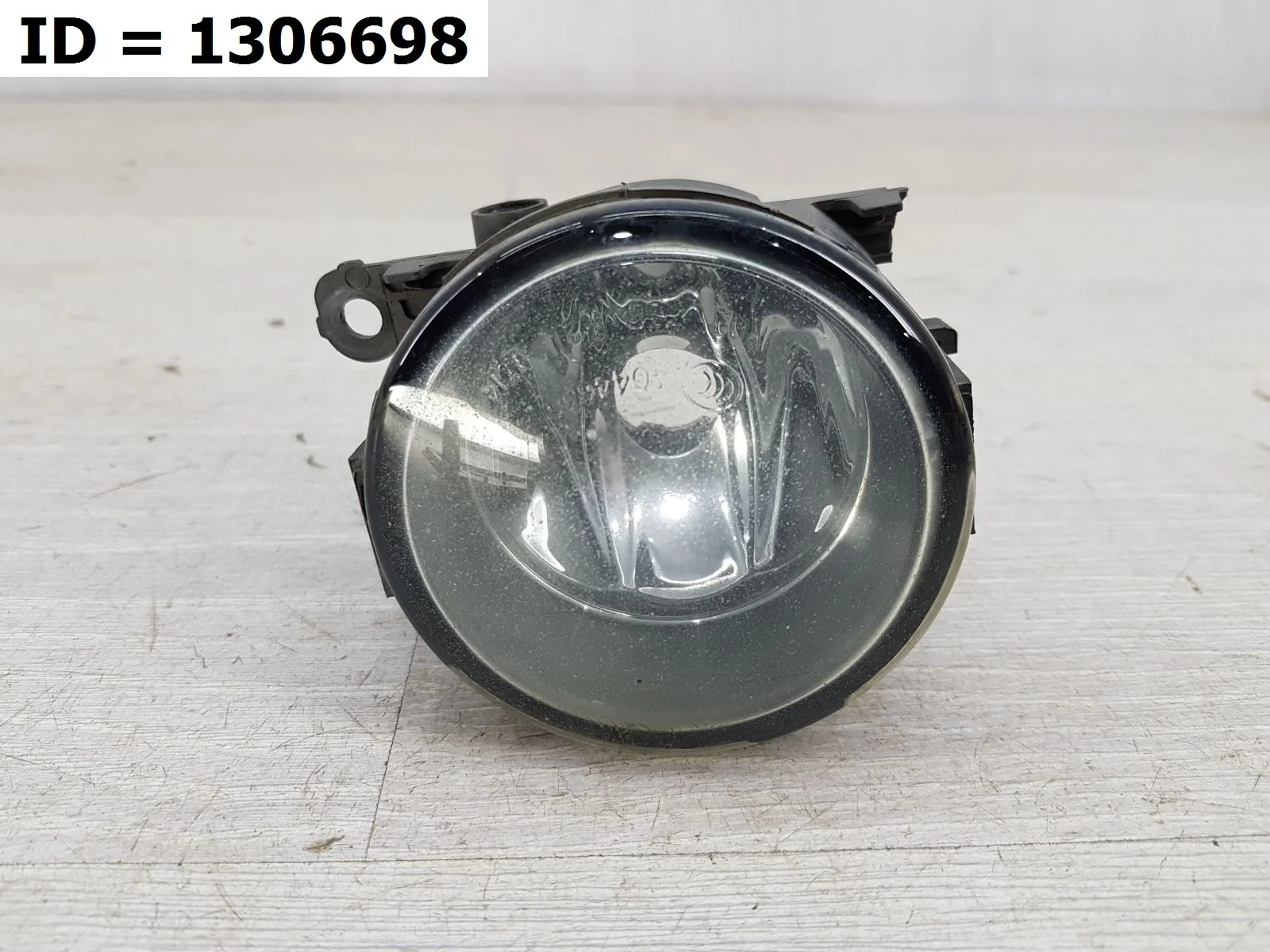 фара противотуманная передний правый Renault Fluence 1, L30R L30T Передний Правый  8200074008 2009-2017 (контрактная запчасть)