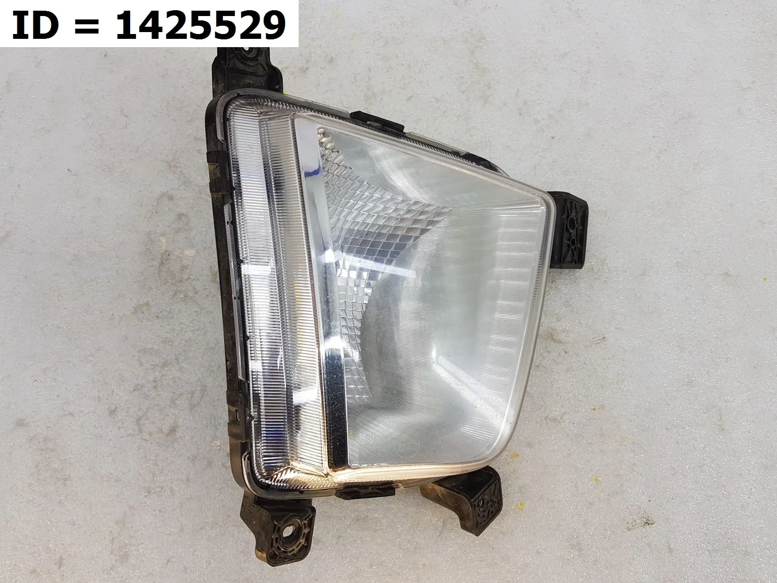 фара противотуманная передний правый Hyundai CRETA 1  GS  Передний Правый  92208M0000 2015-2021 (контрактная запчасть)
