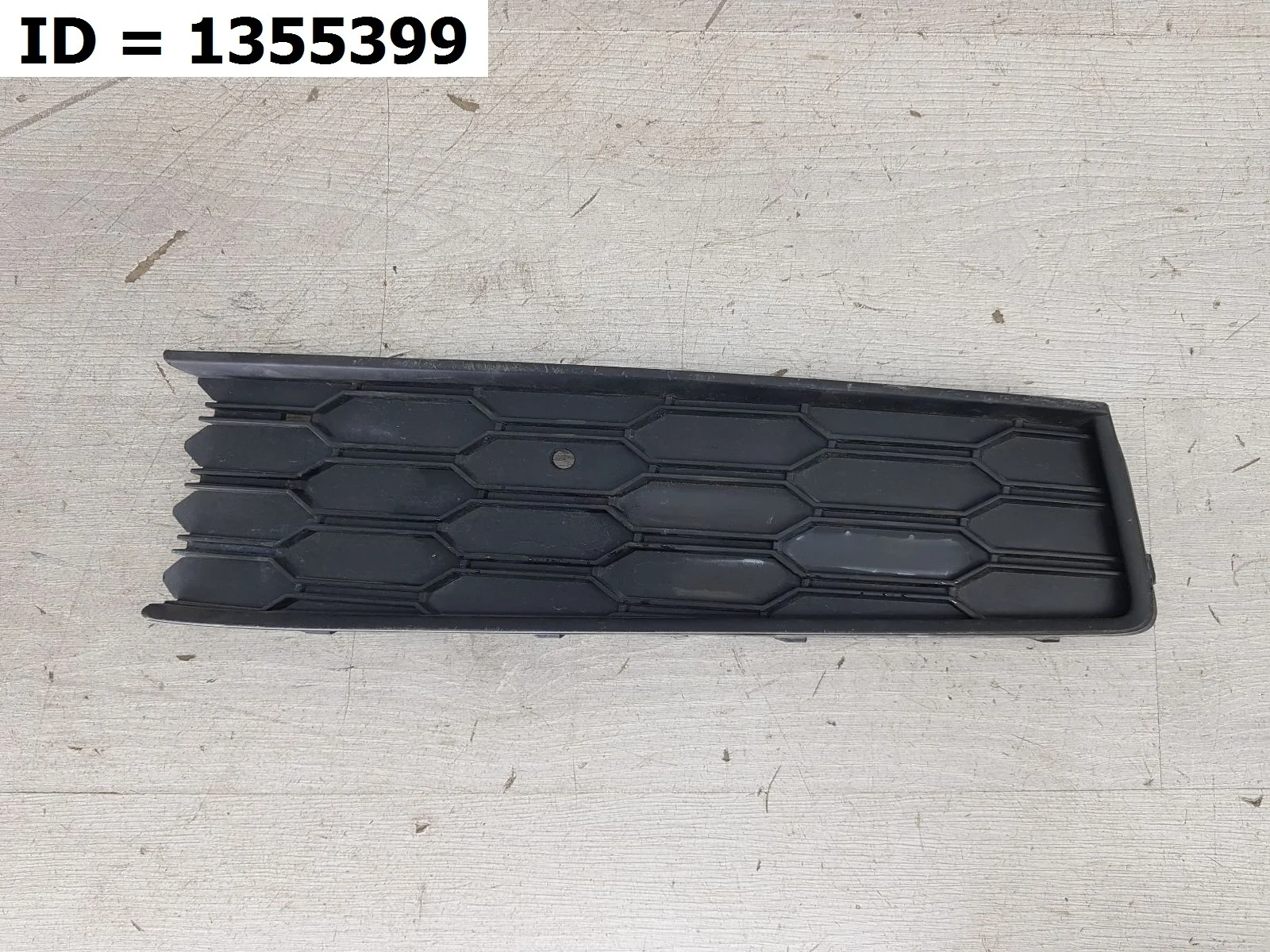 решетка бампера передняя левая Skoda RAPID 2 Передний Левый  60U807681A 2019-2024 (контрактная запчасть)