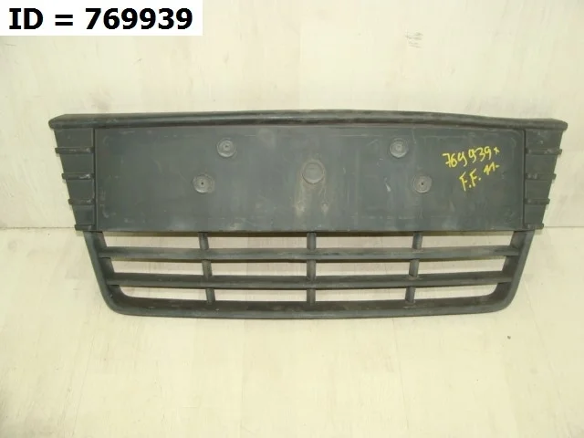 решетка бампера передняя Ford FOCUS 3, DYB MK3 BK BL BM CB8 Передний  1718734 2010-2019 (контрактная запчасть)