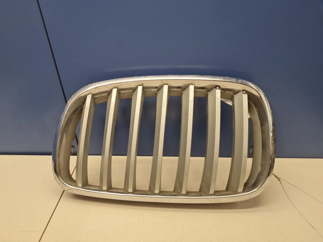 Решетка радиатора левая для BMW X6 E71 E72 2007-2014