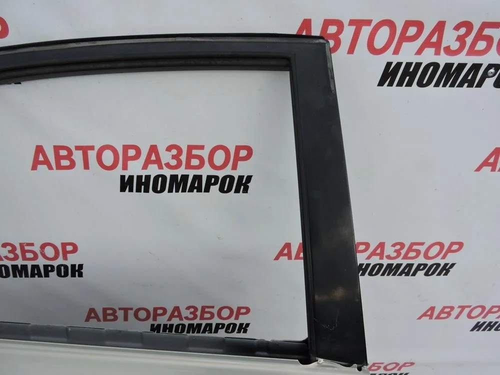 Дверь задняя правая Toyota Avensis T250 2003-2009