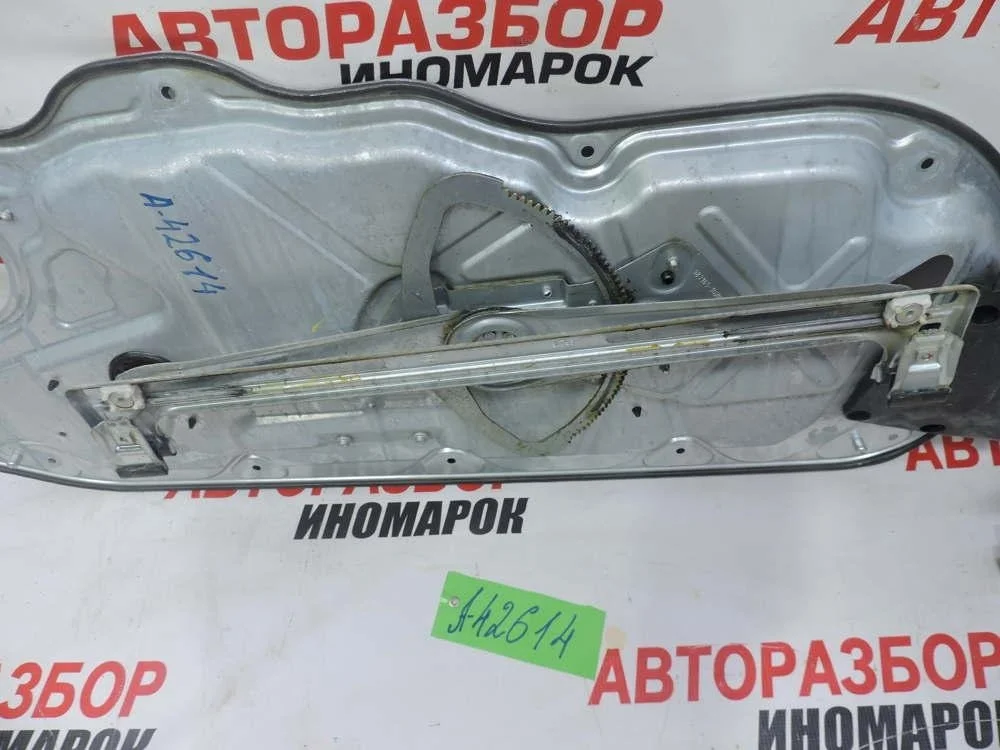Стеклоподъемник электр. передний правый Volvo C30 MK 2006-2013