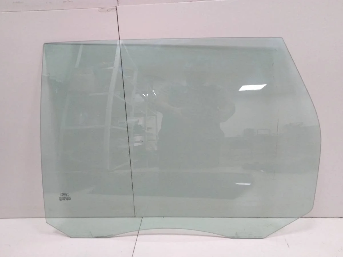 Стекло двери задней левой Ford Focus 2 DA 2005-2008