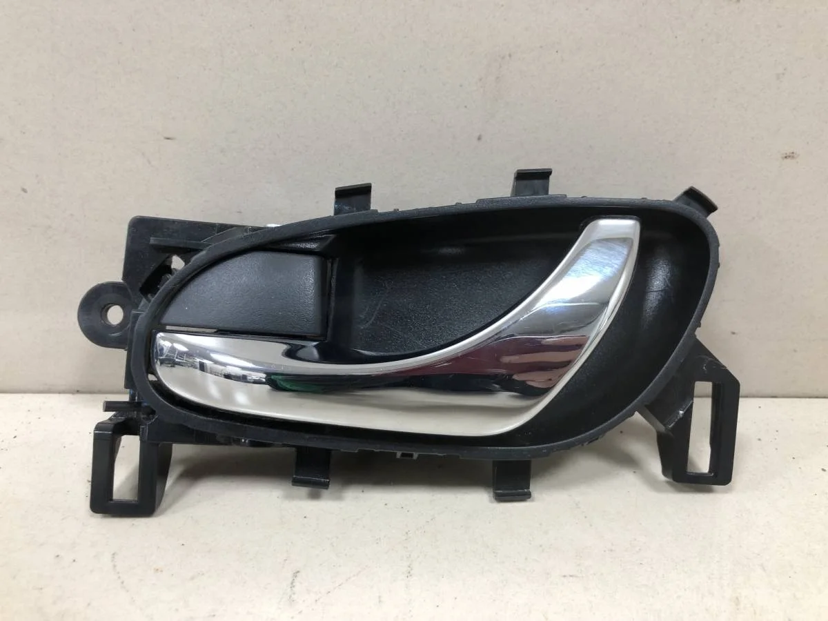 Ручка двери внутренняя левая Nissan Sentra B17 2013-2017