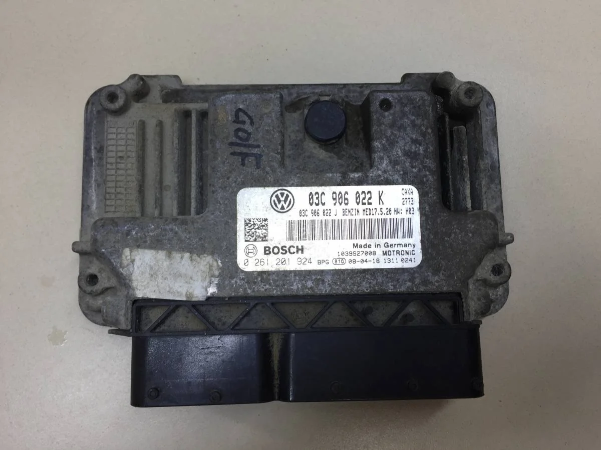 Блок управления двигателем Volkswagen Golf 5 1K 2003-2009