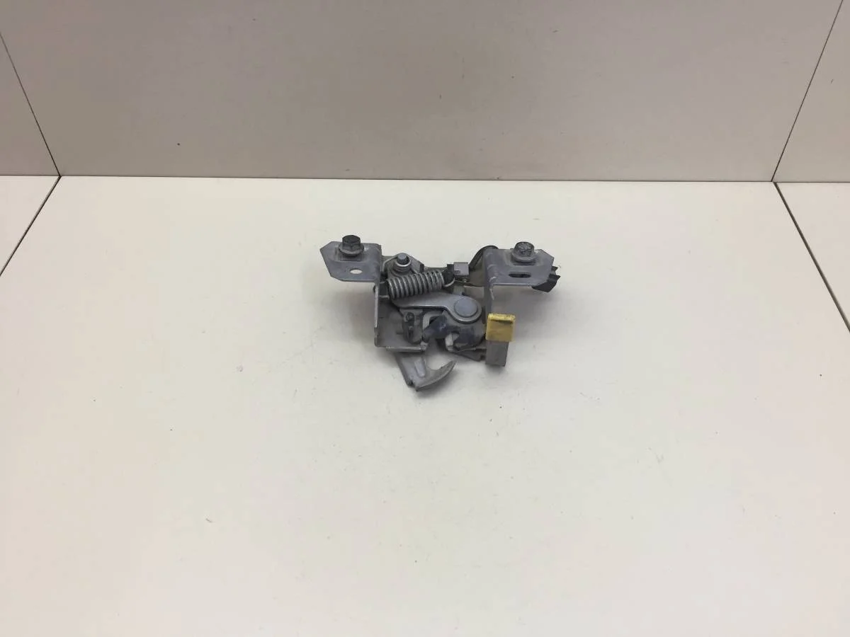 Замок капота Volvo S40 MS 2004-2012