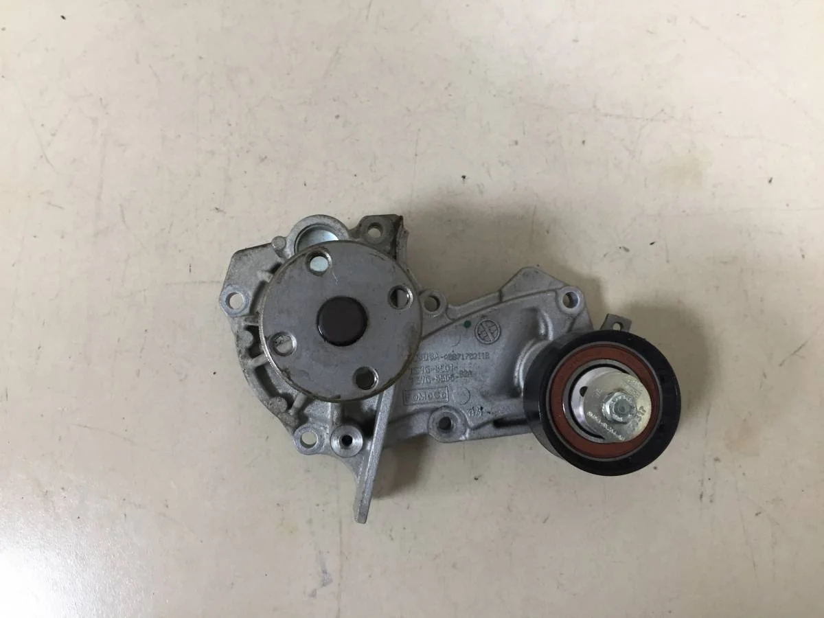 Насос водяной помпа Ford Focus 3 2011>
