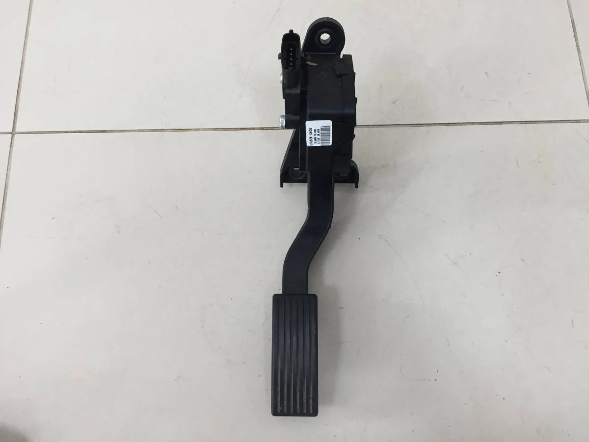 Педаль газа Kia Rio 3 UB 2011-2017