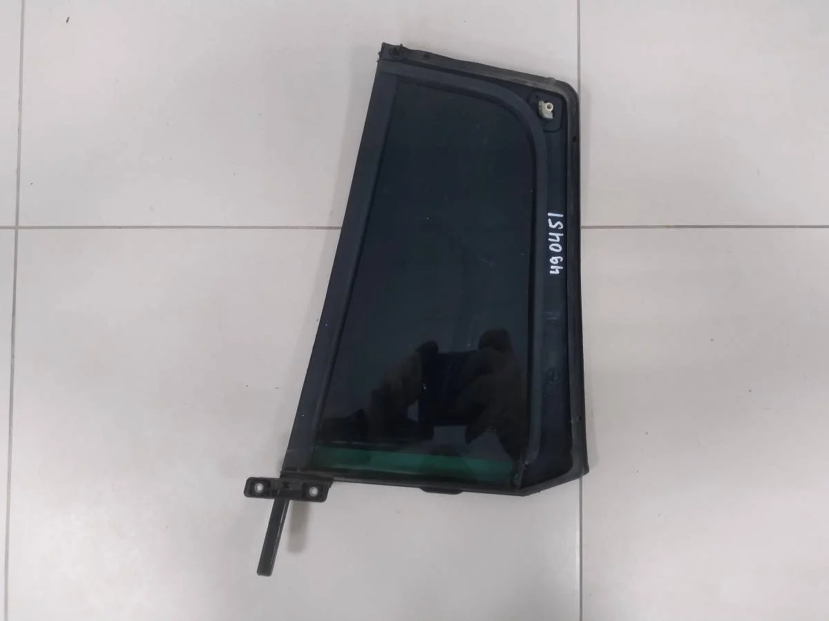Стекло двери задней правой форточка Volkswagen Tiguan 5N2 2011-2016