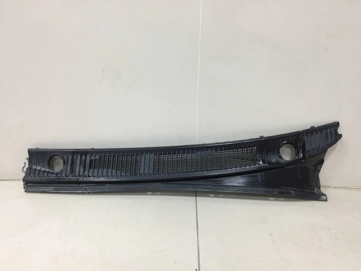 Решетка стеклооч. планка под лобовое стекло, жабо Toyota Land Cruiser J100 1998-2007