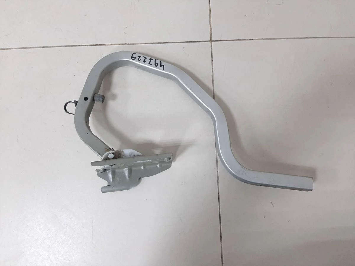 Петля крышки багажника Nissan Almera 3 G11, G15 2012>