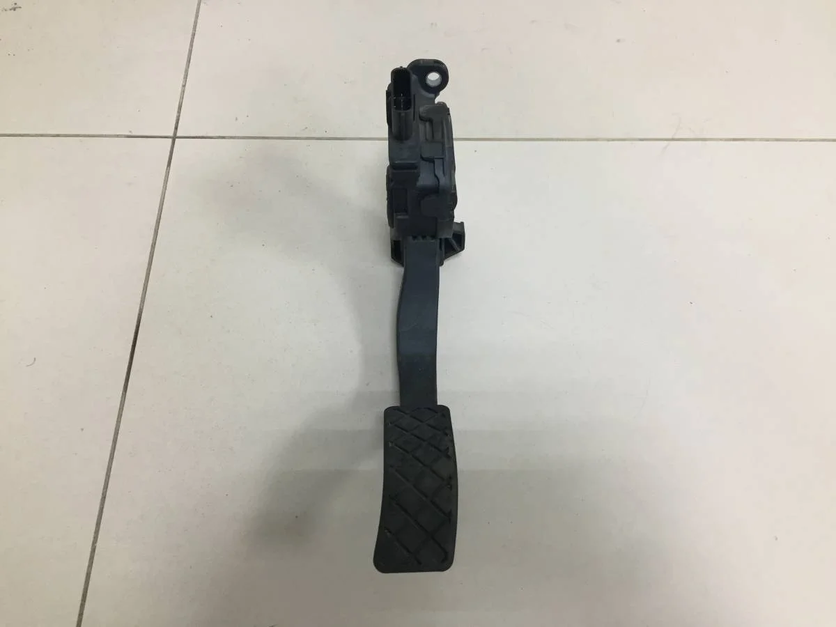 Педаль газа Audi A6 C7 2011>