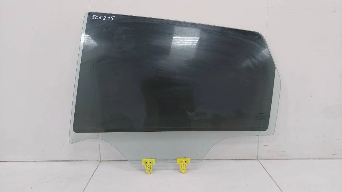 Стекло двери задней левой Nissan Qashqai J10 2006-2013