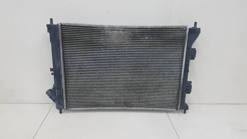Радиатор охлаждения двигателя Hyundai Elantra MD 2011-2016