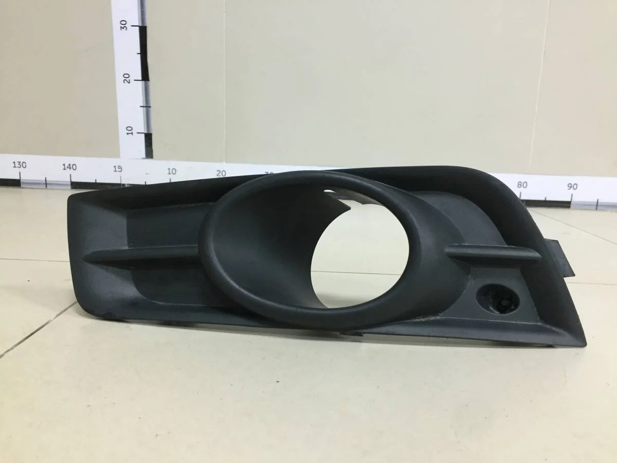 Рамка противотуманной фары левой Chevrolet Cruze J300 2009-2016