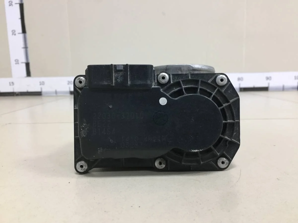 Заслонка дроссельная электрическая Toyota Corolla E150 2006-2013