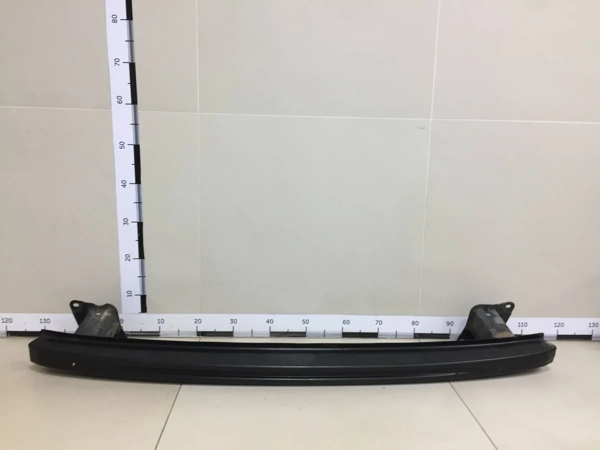 Усилитель заднего бампера Volkswagen Jetta 1K 2006-2011
