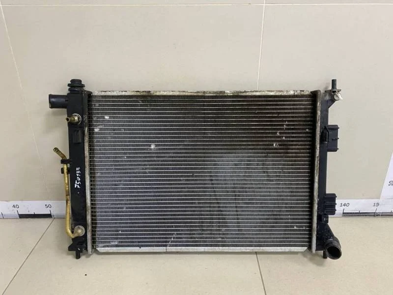 Радиатор охлаждения двигателя Hyundai Elantra MD 2011-2016