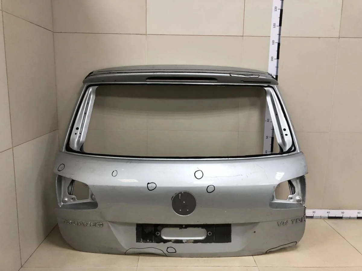 Дверь багажника Volkswagen Touareg 7P 2010>
