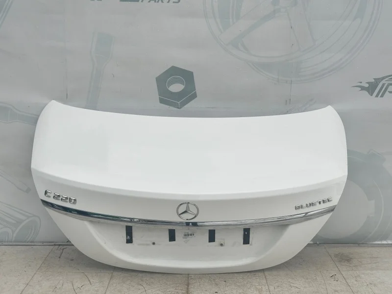 Крышка багажника Mercedes-benz 2015 W205