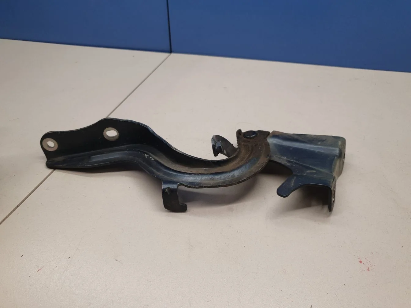 Петля капота правая для Nissan X-Trail T32 2014-