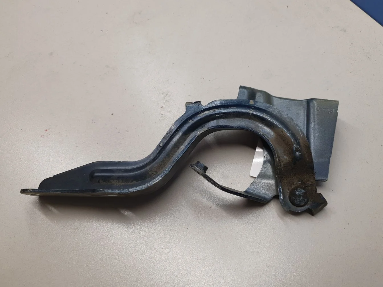 Петля капота левая для Nissan X-Trail T32 2014-