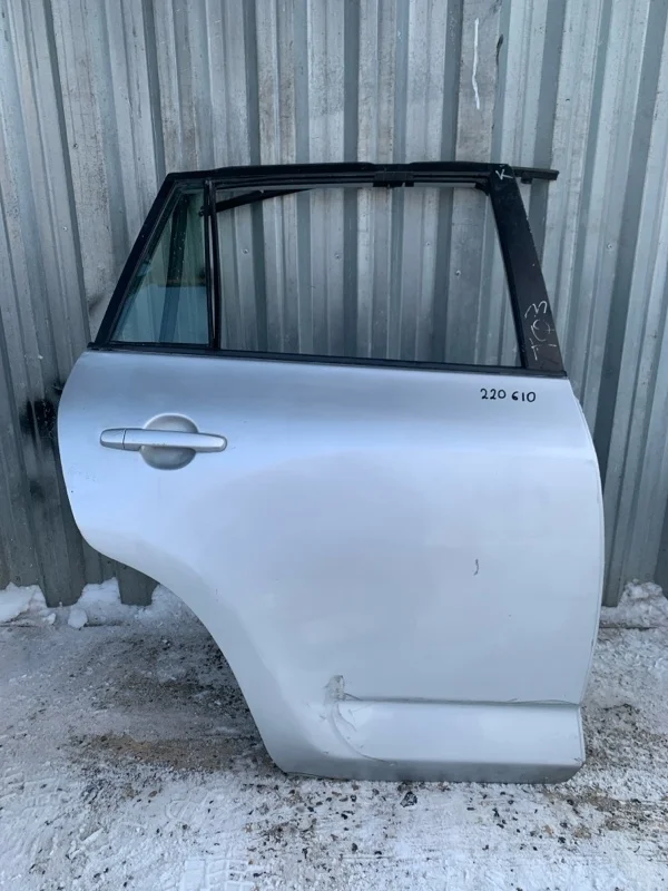 Дверь Toyota RAV4 2006-2012 30