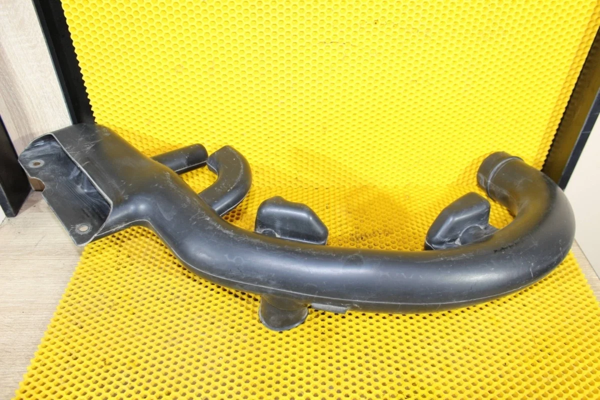 Воздухозаборник двс Nissan Qashqai