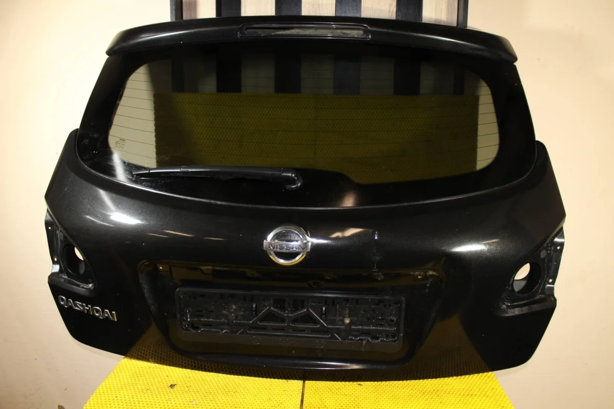 Крышка багажника Nissan Qashqai