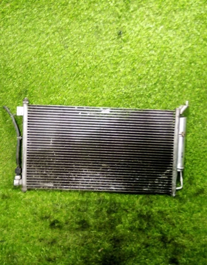 Радиатор кондиционера Nissan Micra