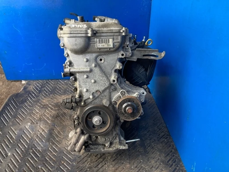 Двигатель Toyota Corolla E150 2009 1900037240 1.6 1ZRFE