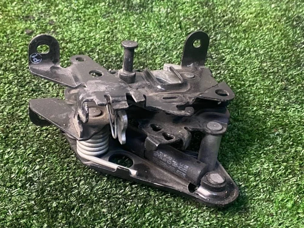 Замок капота BMW F10