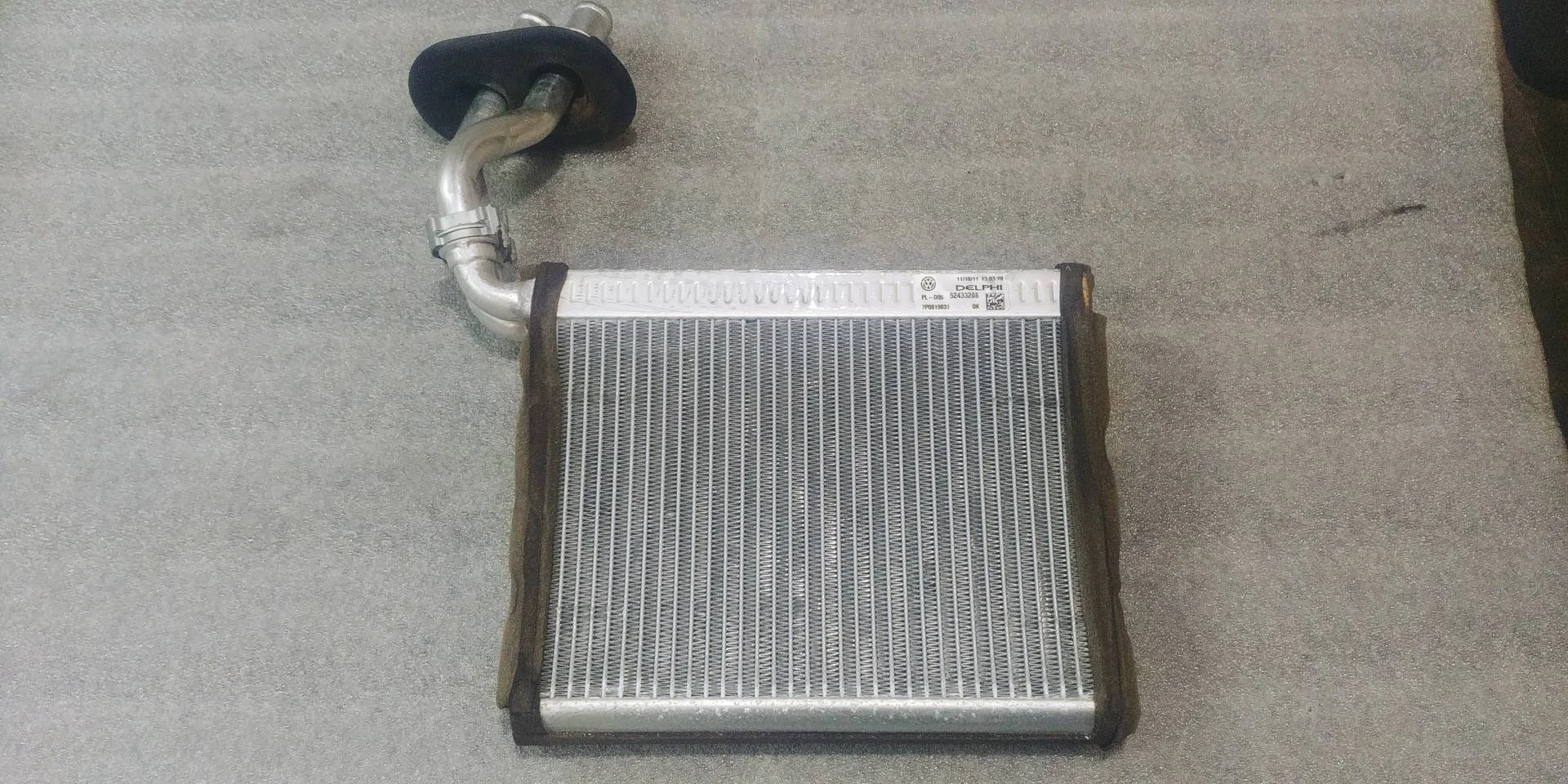 радиатор отопителя (печки) Volkswagen Touareg 2 7P6 2012