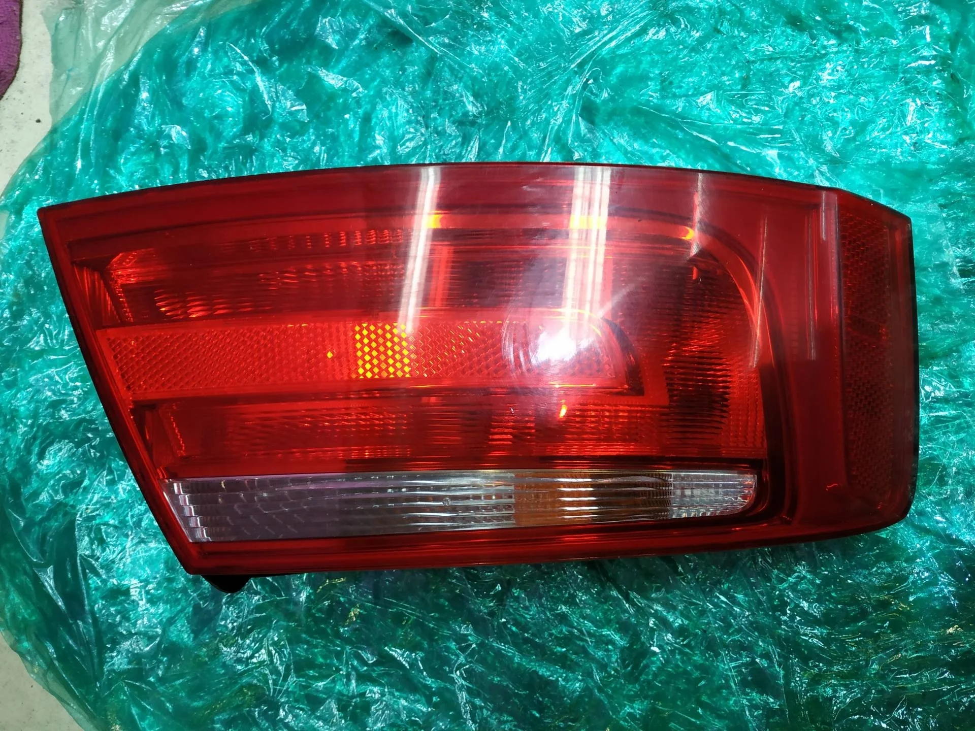 фонарь задний левый Audi A5 8T  2009